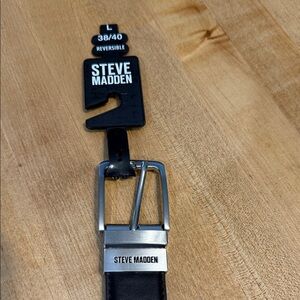 Steve Madden Silver and Black and Brown Reversible Belt